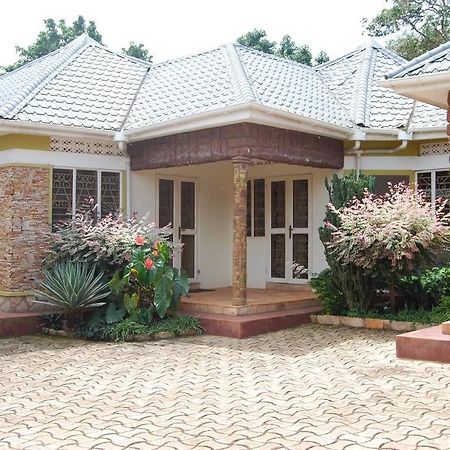 Prestige Resort Cottages Entebbe Dış mekan fotoğraf